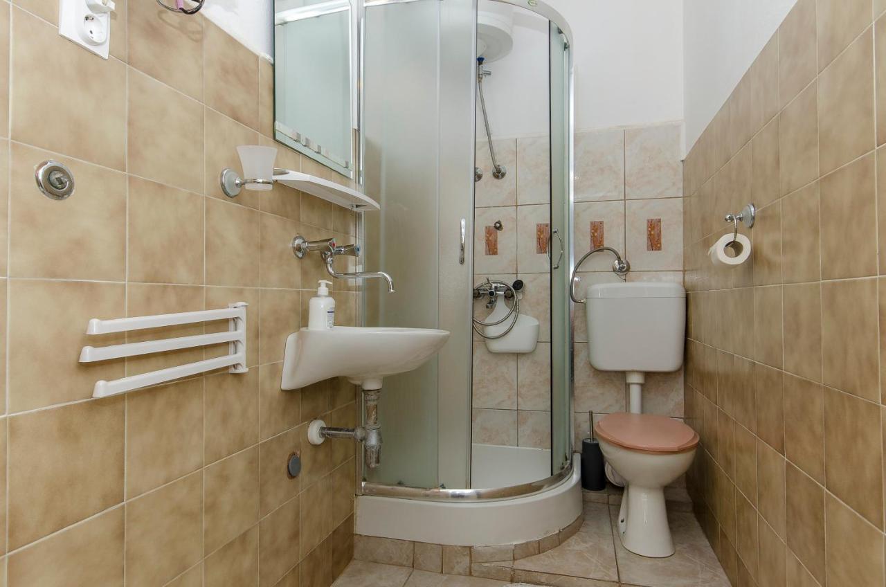 סופטאר Apartments Derado מראה חיצוני תמונה