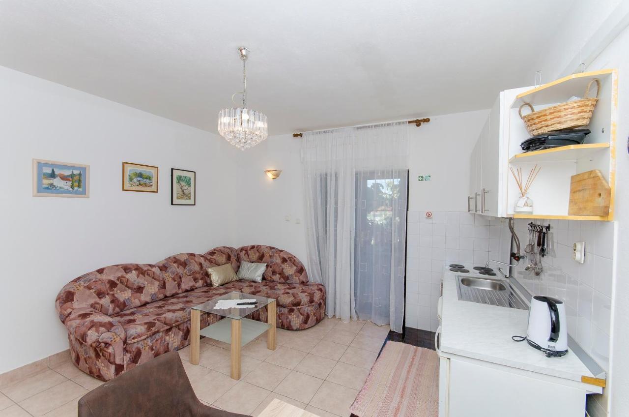סופטאר Apartments Derado מראה חיצוני תמונה