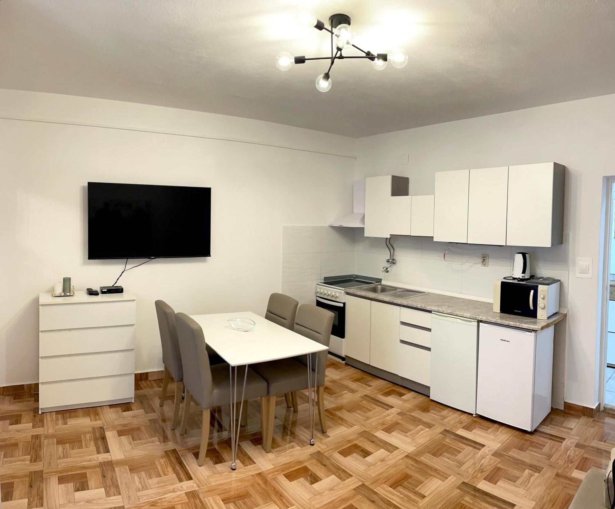 סופטאר Apartments Derado מראה חיצוני תמונה