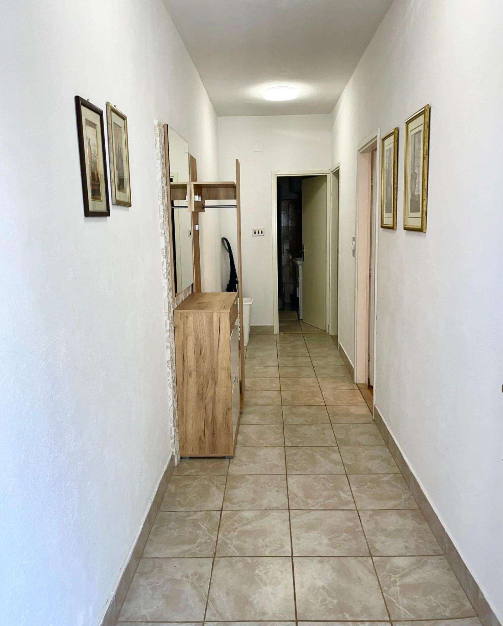 סופטאר Apartments Derado מראה חיצוני תמונה
