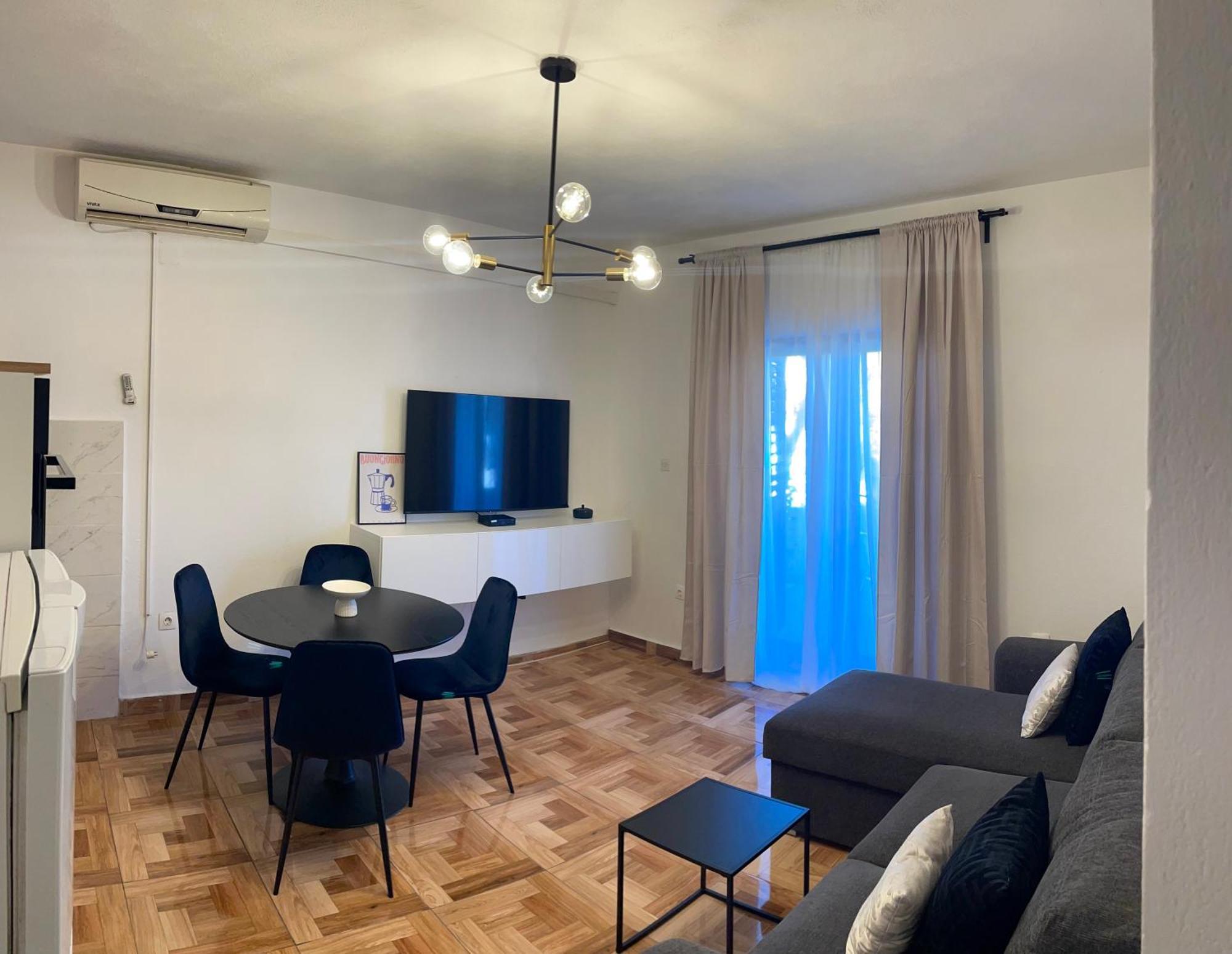 סופטאר Apartments Derado מראה חיצוני תמונה