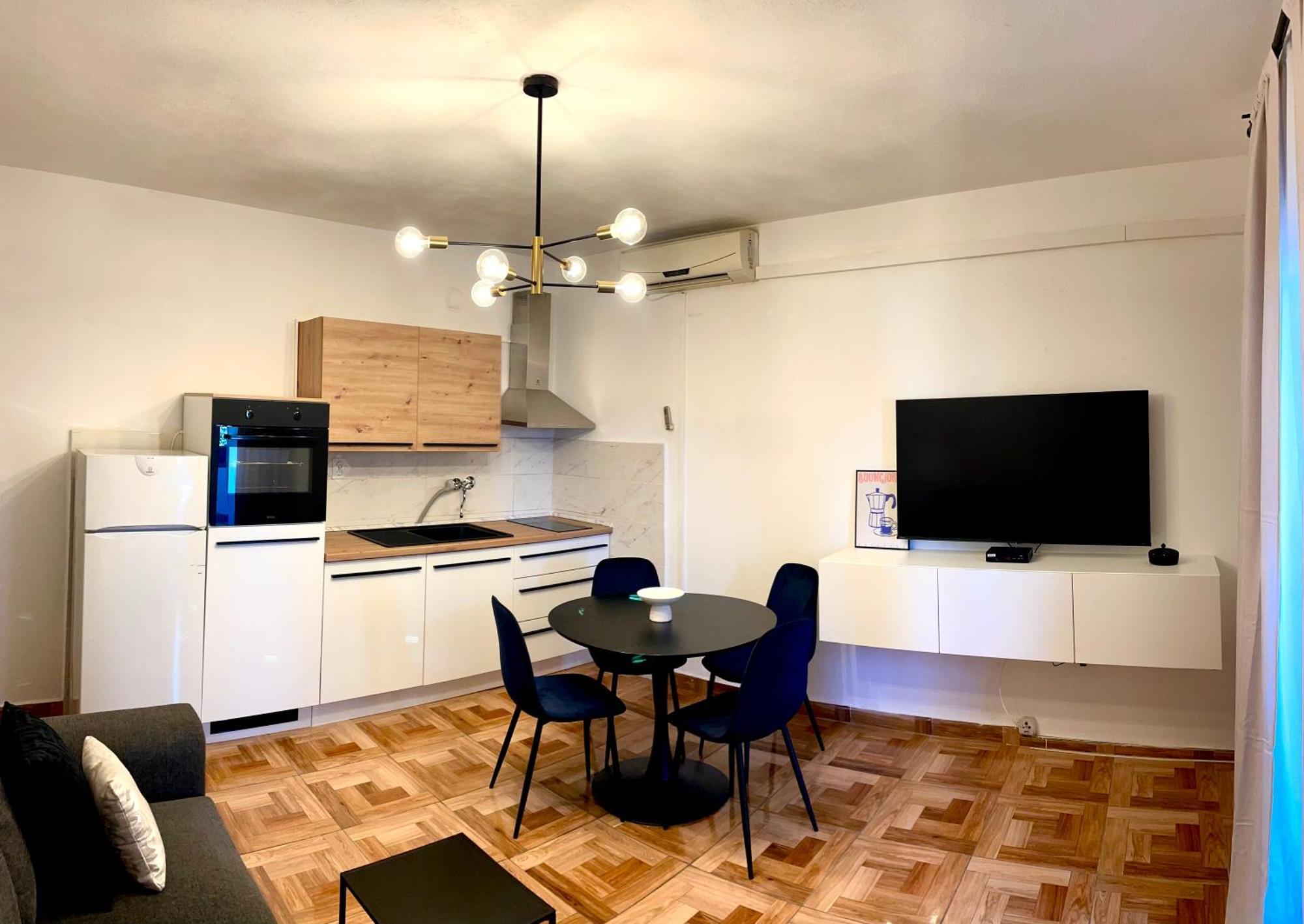 סופטאר Apartments Derado מראה חיצוני תמונה