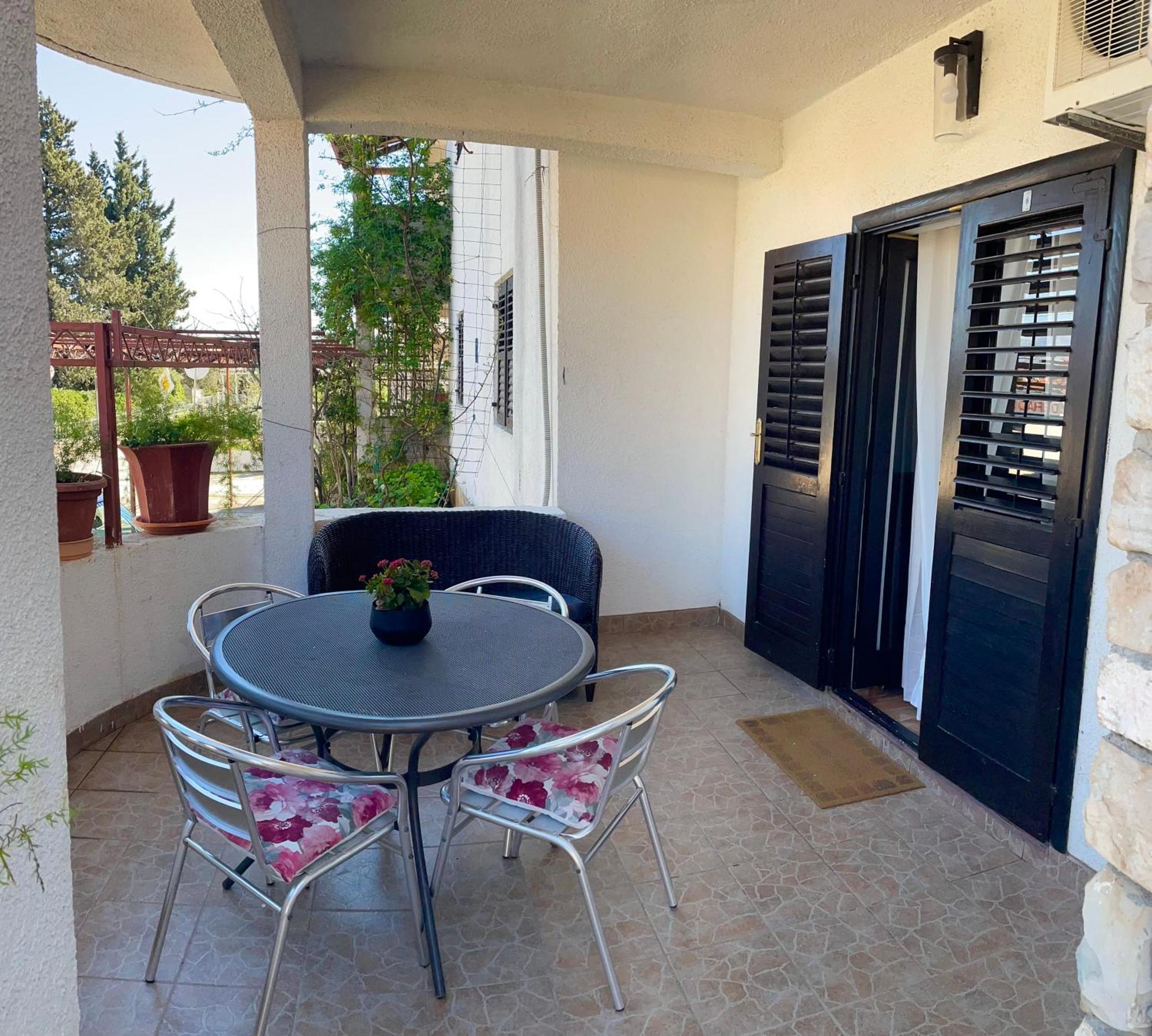 סופטאר Apartments Derado מראה חיצוני תמונה